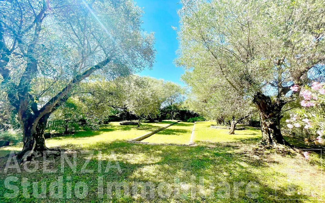 Villa in Padenghe sul Garda, Lombardy, Italy 3 - 16550482