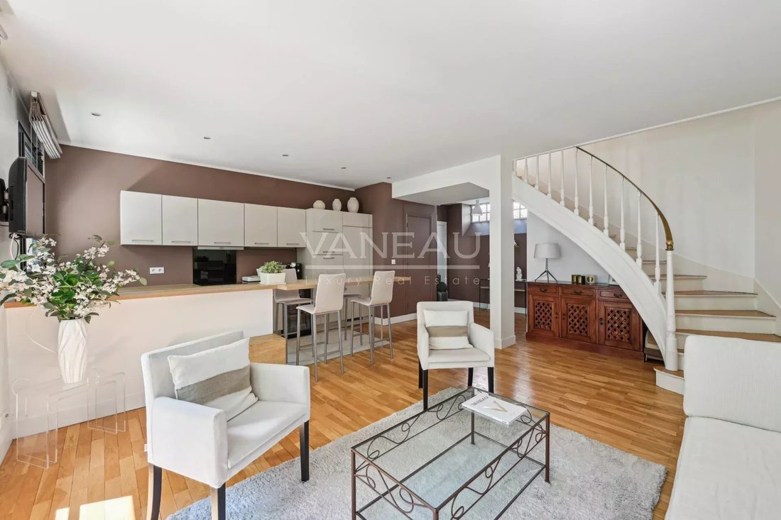 Apartment in Muette Nord, Paris 16e Arrondissement, Paris 2 - 16545279