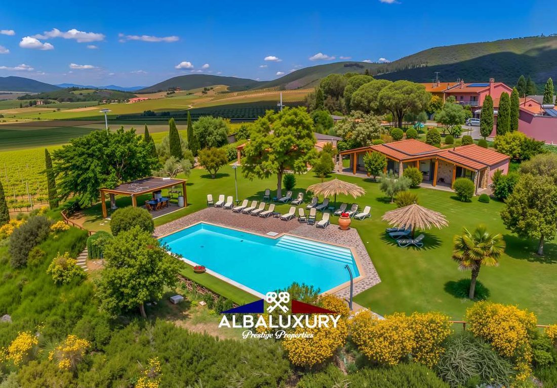 Villa a Magliano in Toscana, Toscana, Italia 1 - 15347323