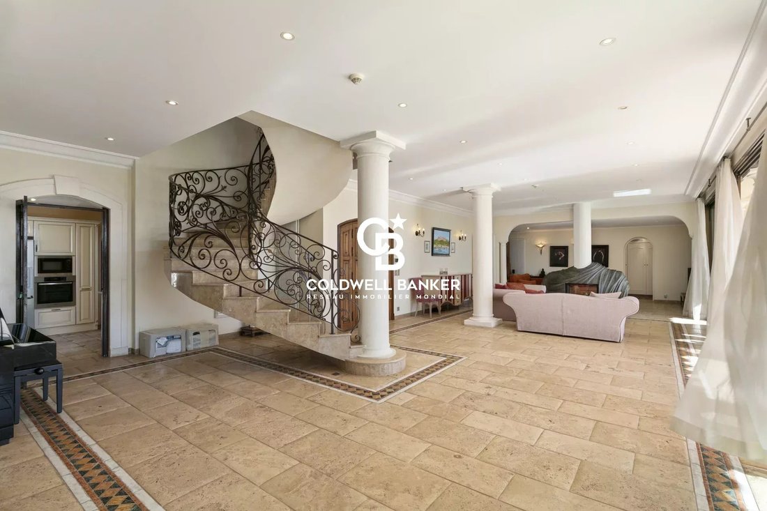 Villa in Antibes, Provence-Alpes-Côte d'Azur, France 4 - 16550512