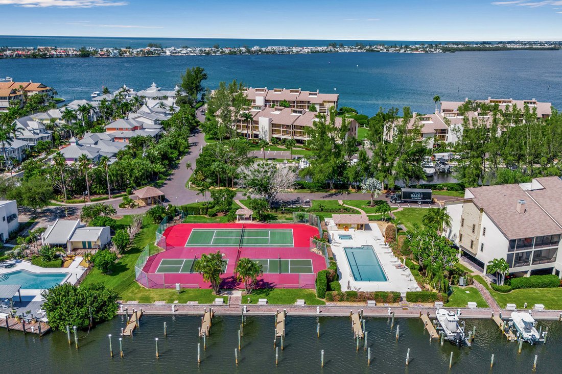 Condo in Cortez, Florida, United States 3 - 16544793