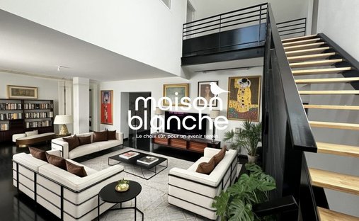 Castle for Sale in Savennières, Pays de la Loire, France