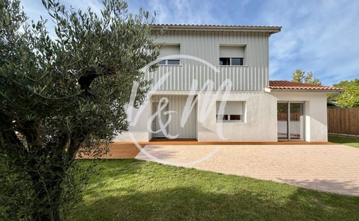 House in Sud Est, Andernos-les-Bains, France 1