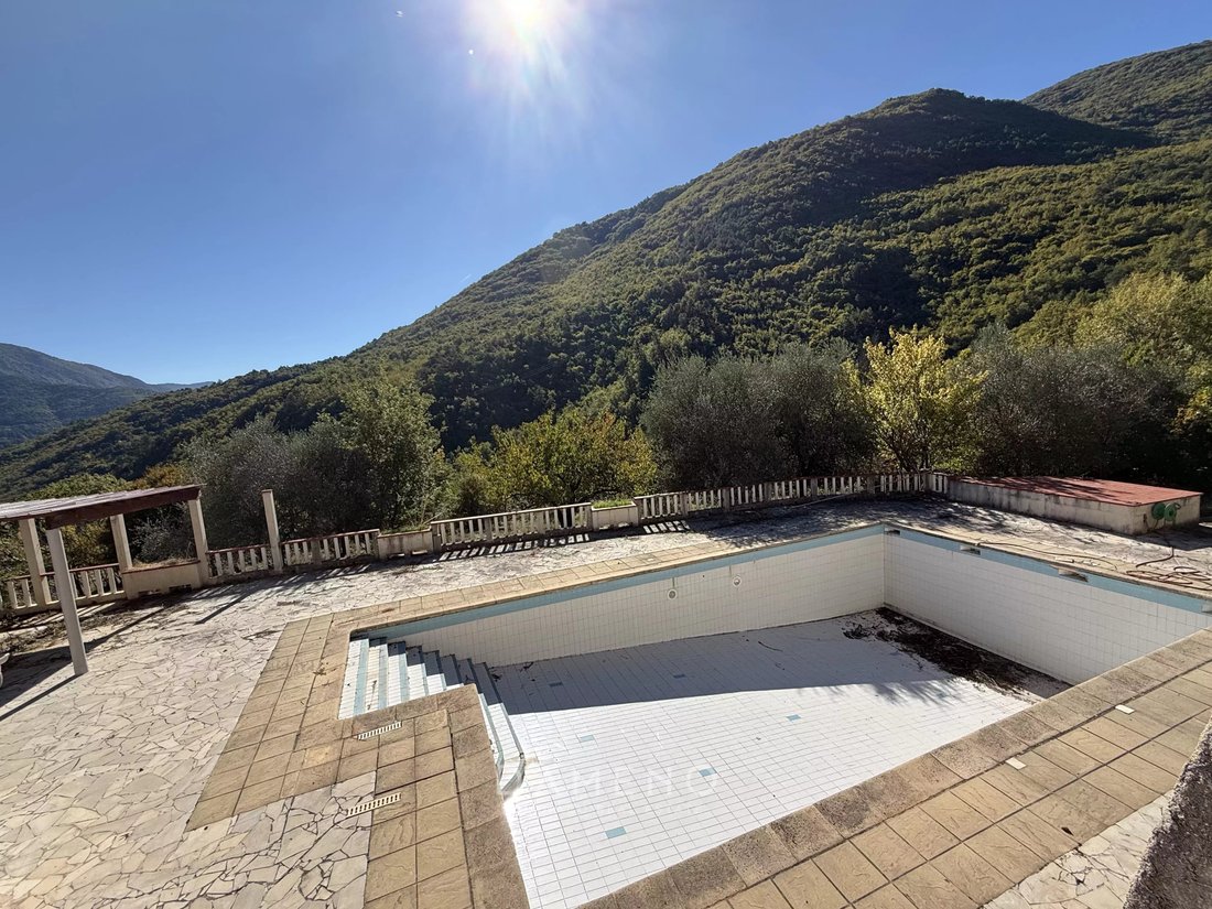 Villa in Sospel, Provence-Alpes-Côte d'Azur, France 4 - 16544912