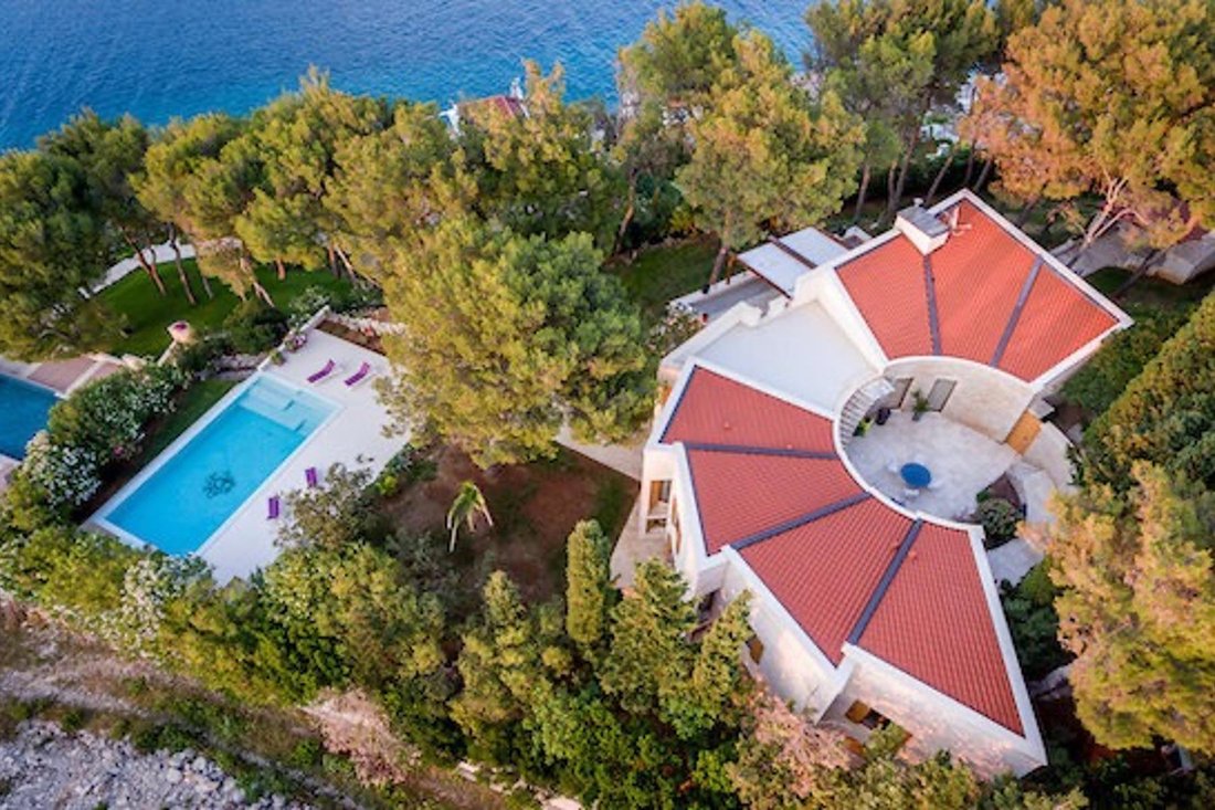 Villa in Povlja, Split-Dalmatia County, Croatia 1 - 16547384