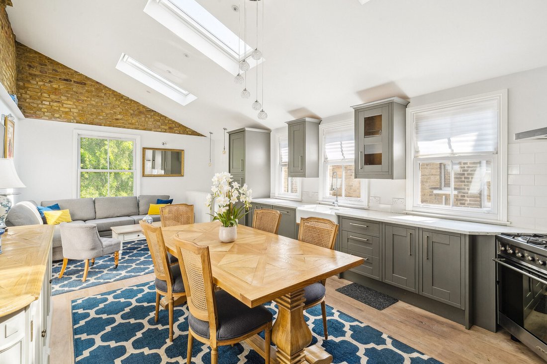 Apartment in Castelnau, Richmond Upon Thames, England 1 - 16546858
