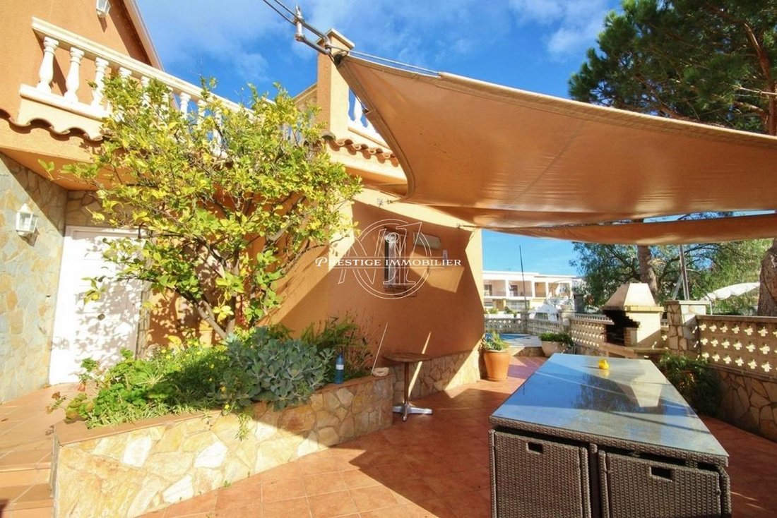Villa in Roses, Catalonia, Spain 4 - 16544738