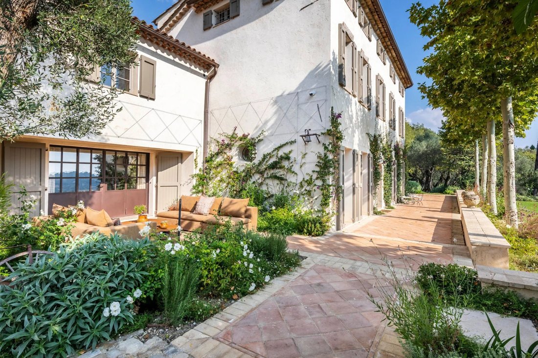 Villa in Grasse, Provence-Alpes-Côte d'Azur, France 3 - 16554148