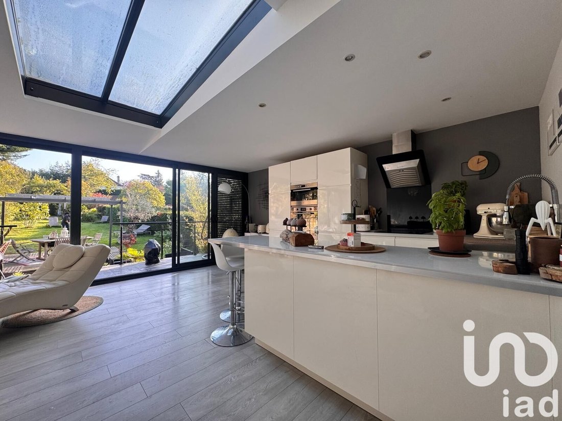 House in Sucy-en-Brie, Ile-de-France, France 5 - 16546379