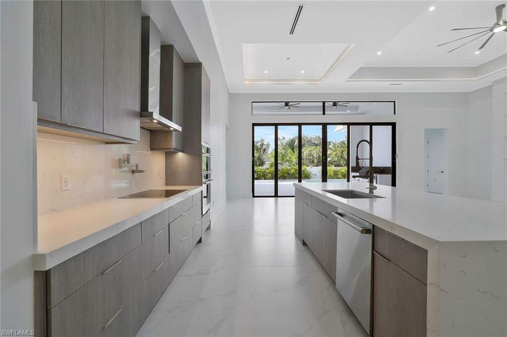 House in Naples, Florida, United States 4 - 16548035