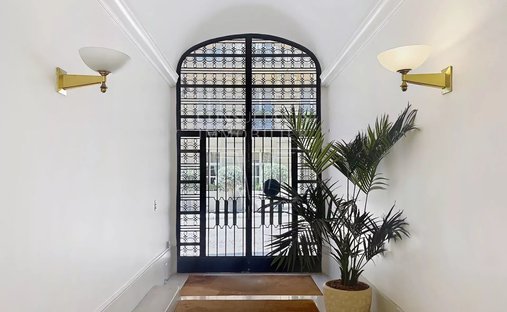 Apartment in Triangle d'Or, Paris 8e Arrondissement, Paris 1