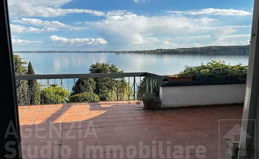Villa in Padenghe sul Garda, Lombardy, Italy 1