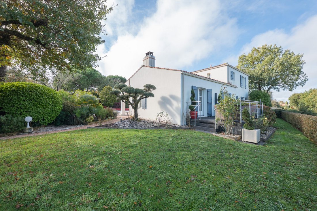 House in L'Ile-d'Olonne, Pays de la Loire, France 2 - 16549472