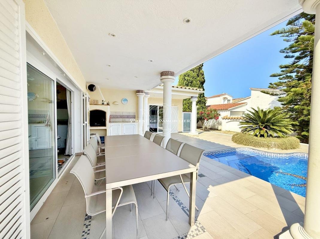 Villa in Empuriabrava, Catalonia, Spain 5 - 16544719