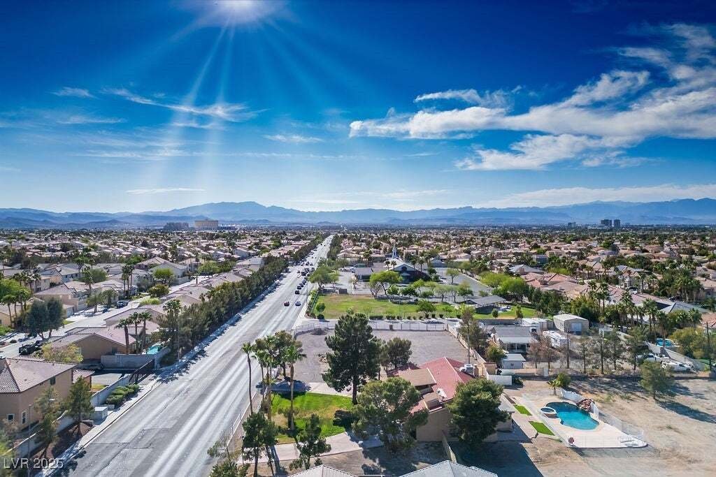 House in Las Vegas, Nevada, United States 5 - 16545824