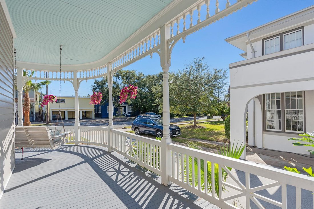 House in Galveston, Texas, United States 5 - 16545533