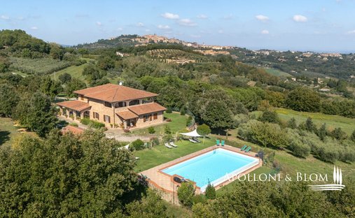 House in Montepulciano, Tuscany, Italy 1