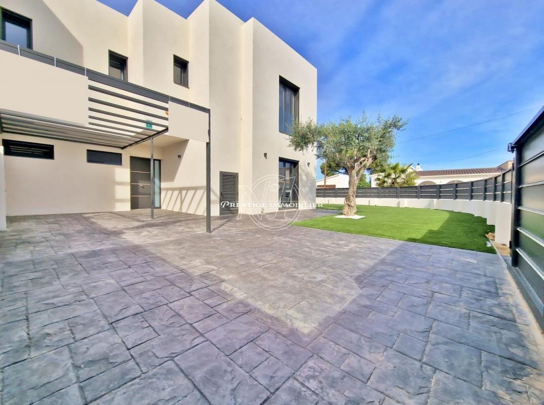 House in Empuriabrava, Catalonia, Spain 2 - 16544712
