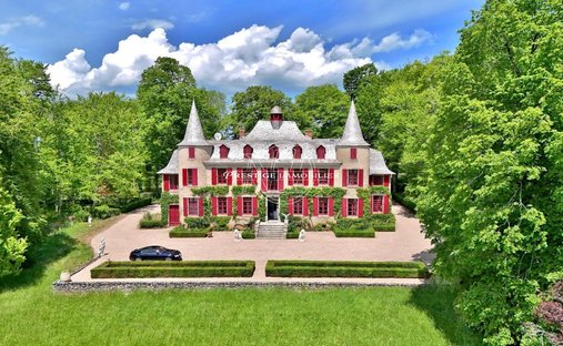 Castle in Saint-Pierre-de-Trivisy, Occitanie, France 1