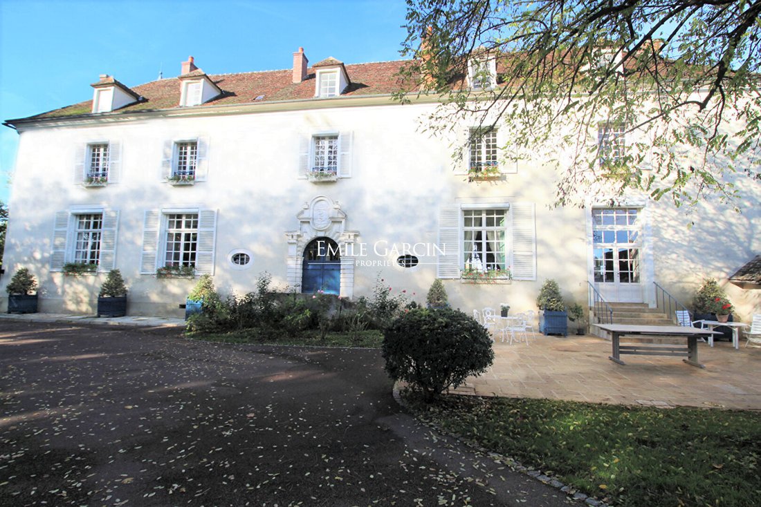 Villa in Auxerre, Bourgogne – Franche-Comté, France 1 - 16548538