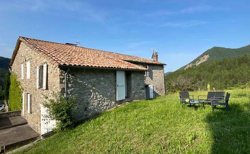 Castle for Sale in Sisteron, Provence-Alpes-Côte d'Azur, France