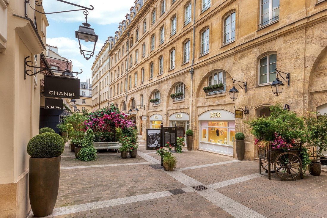 Apartment in Elysées-Madeleine, Paris 8e Arrondissement, Paris 3 - 16549067
