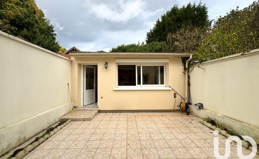 Castle for Sale in Saint-Leu-la-Forêt, Île-de-France, France