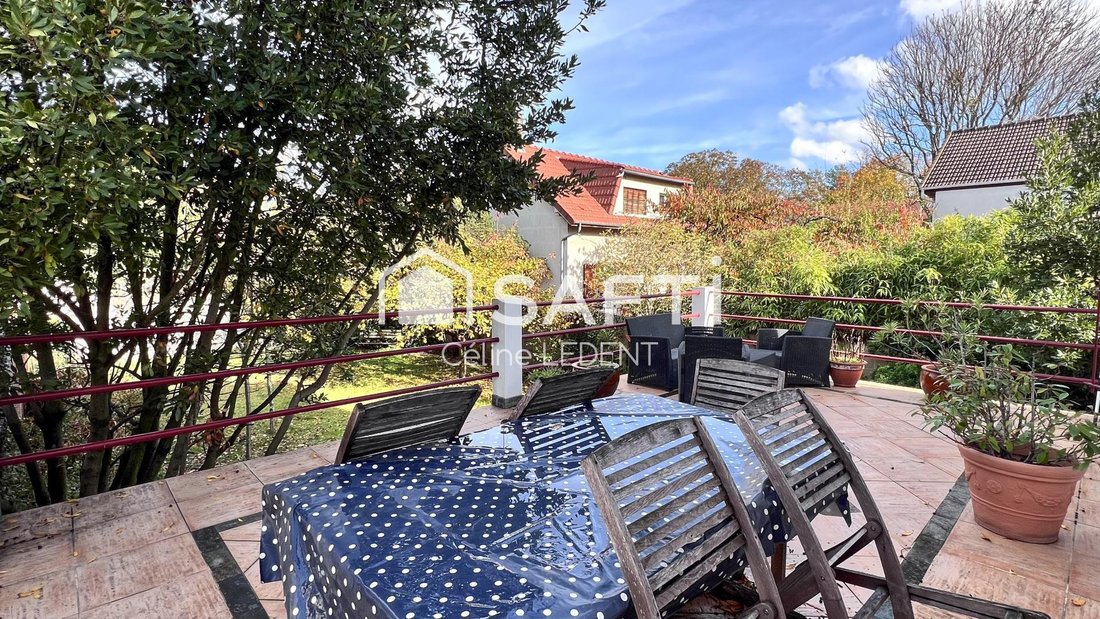 House in Le Centre, Maisons-Alfort, France 4 - 16545996