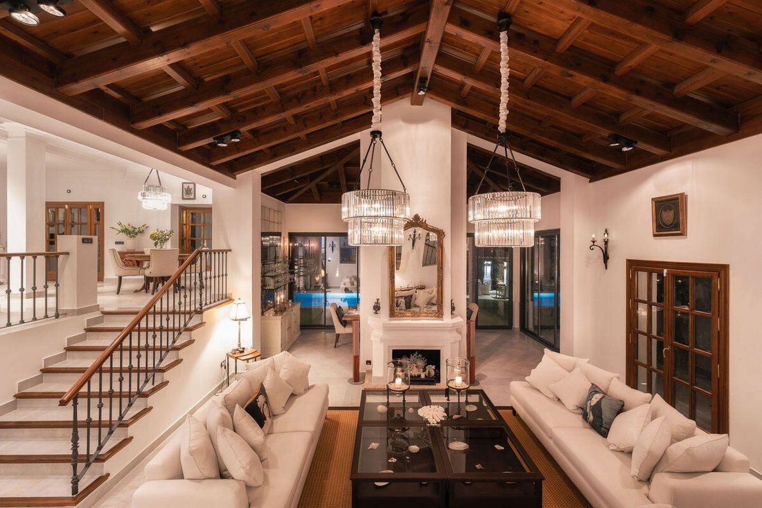 Villa in El Madroñal, Benahavis, Spain 5 - 16550628