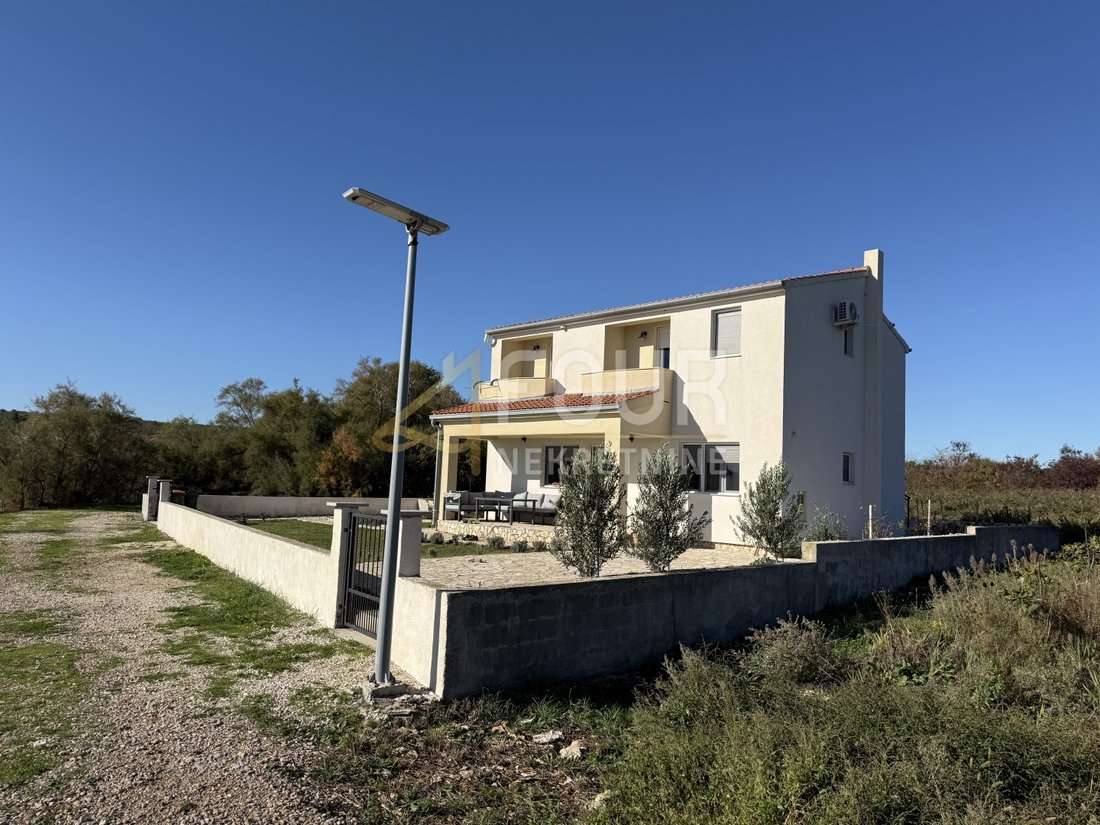 House in Opcina Posedarje, Zadar County, Croatia 2 - 16549055