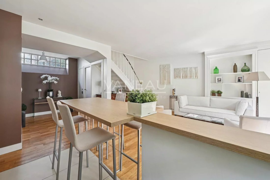 Apartment in Muette Nord, Paris 16e Arrondissement, Paris 5 - 16545279