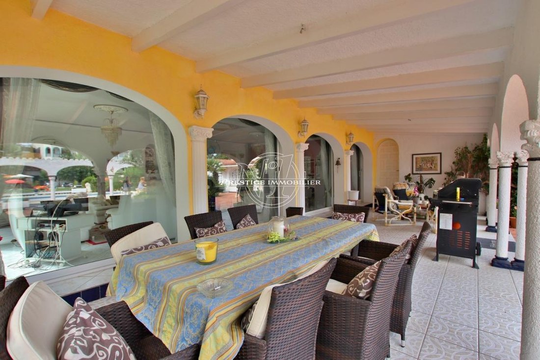 Villa in Empuriabrava, Catalonia, Spain 5 - 16544766