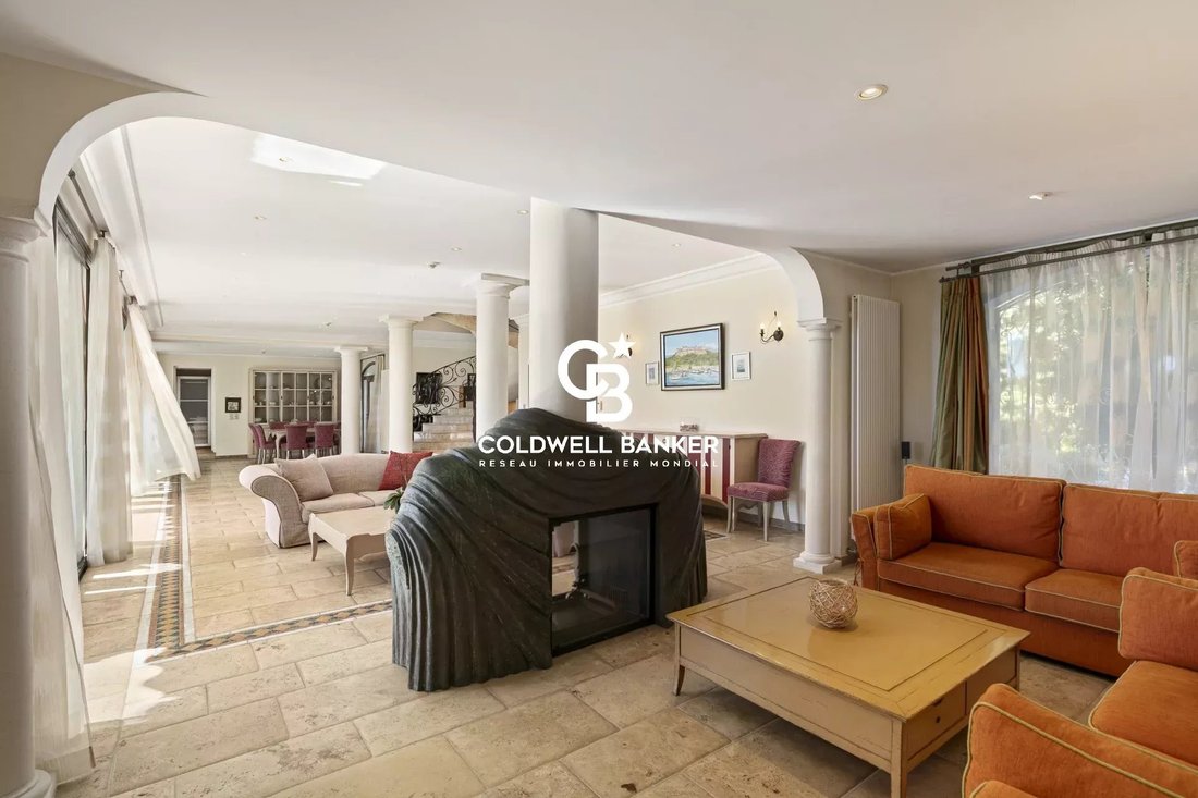 Villa in Antibes, Provence-Alpes-Côte d'Azur, France 5 - 16550512