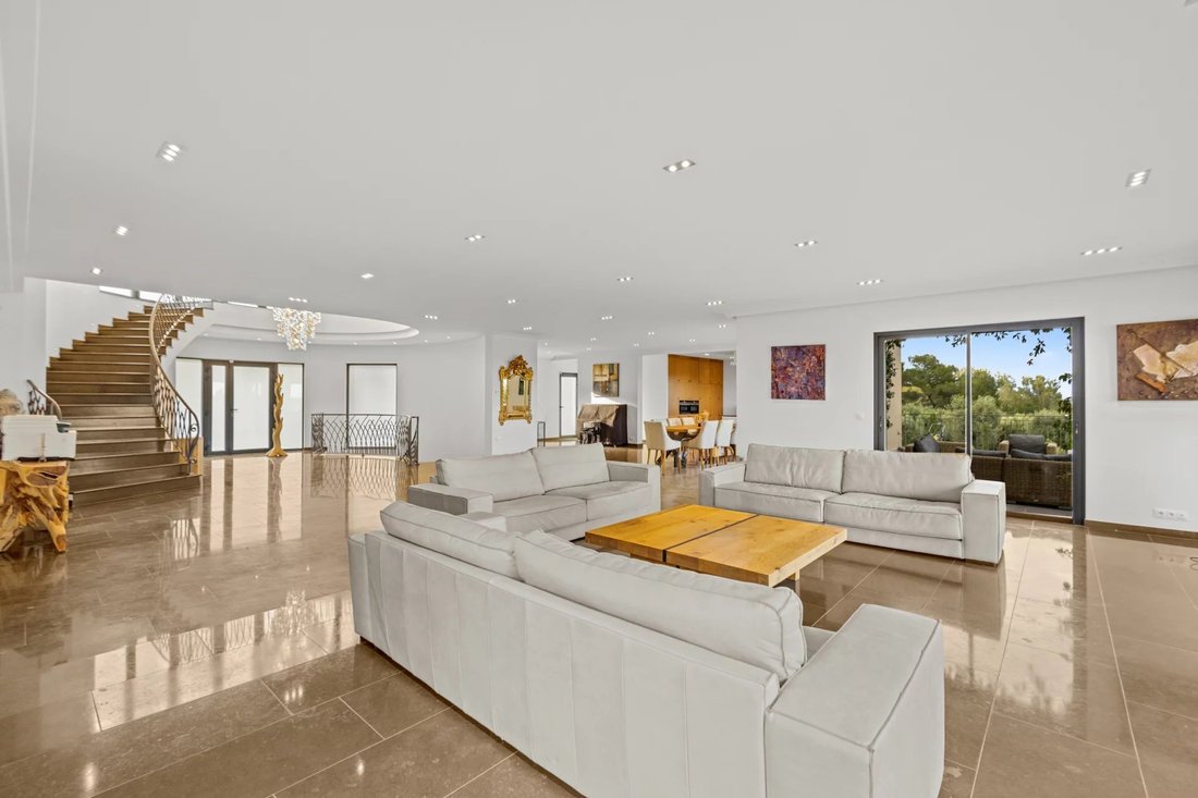 Villa in Sud, Roquefort-les-Pins, France 3 - 16554157