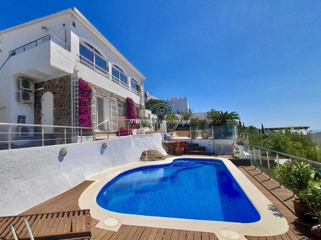 Villa in Roses, Catalonia, Spain 1 - 16544737