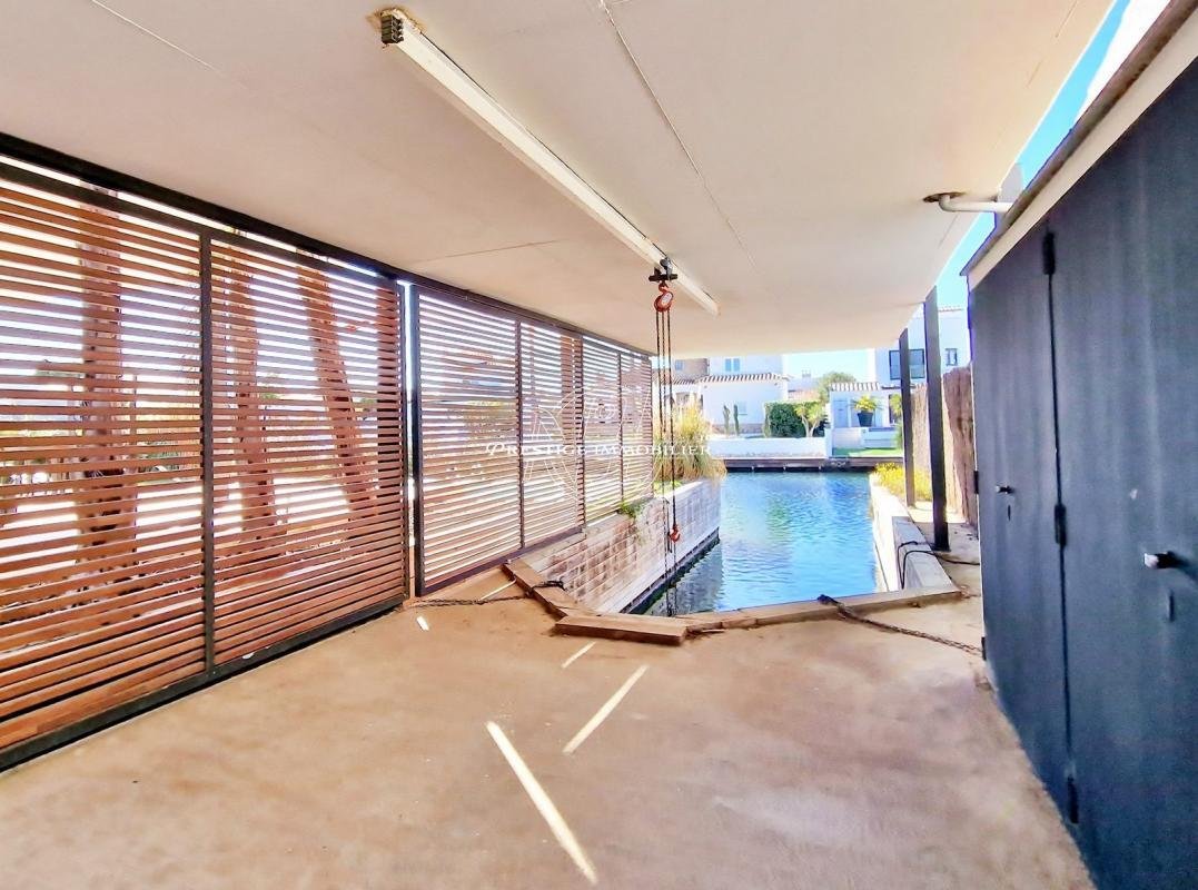 Villa in Empuriabrava, Catalonia, Spain 3 - 16544748