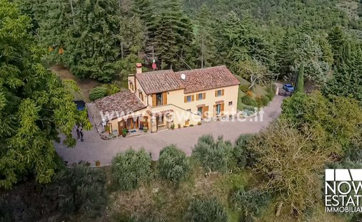Country House in Sansepolcro, Tuscany, Italy 1
