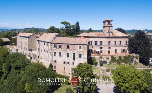 château à Centre, Asti, Piémont 1