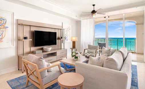 Condo in Grace Bay, Caicos Islands, Turks and Caicos Islands 1