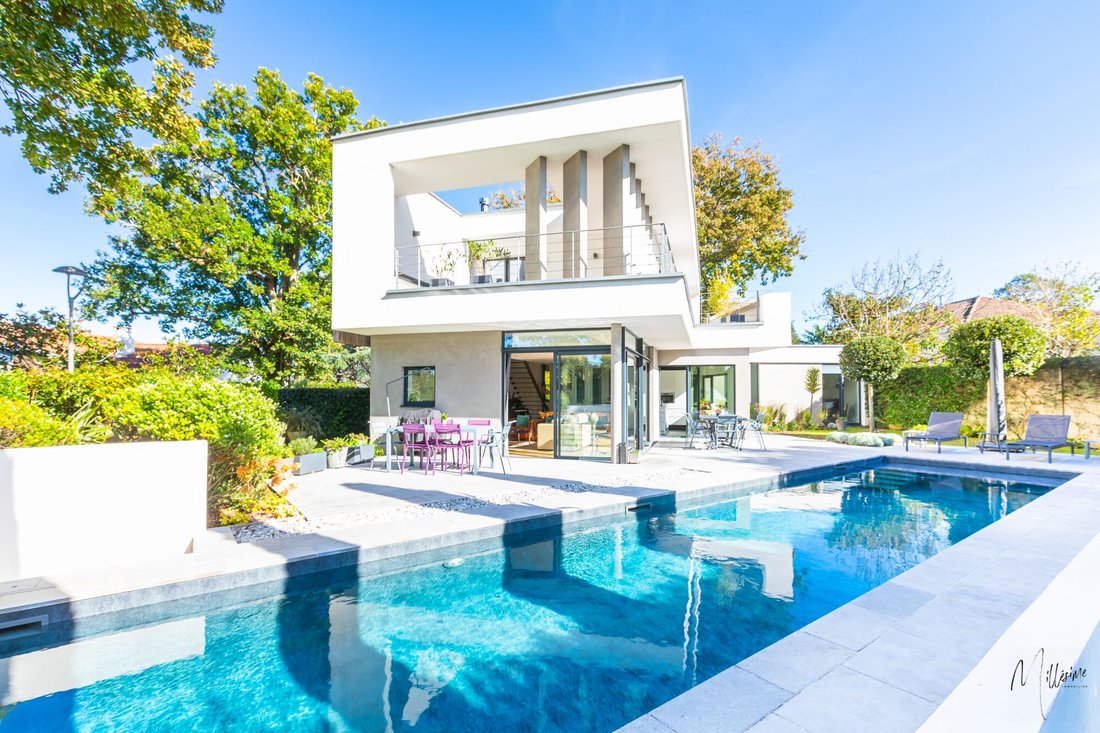 House in Biarritz, Nouvelle-Aquitaine, France 2 - 16549625