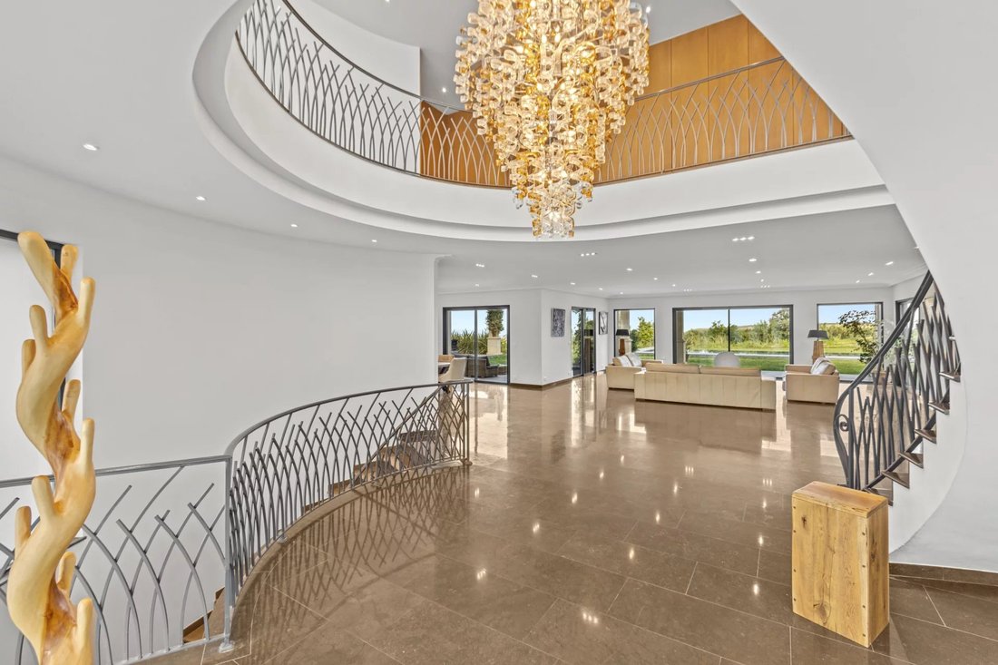 Villa in Sud, Roquefort-les-Pins, France 2 - 16554157