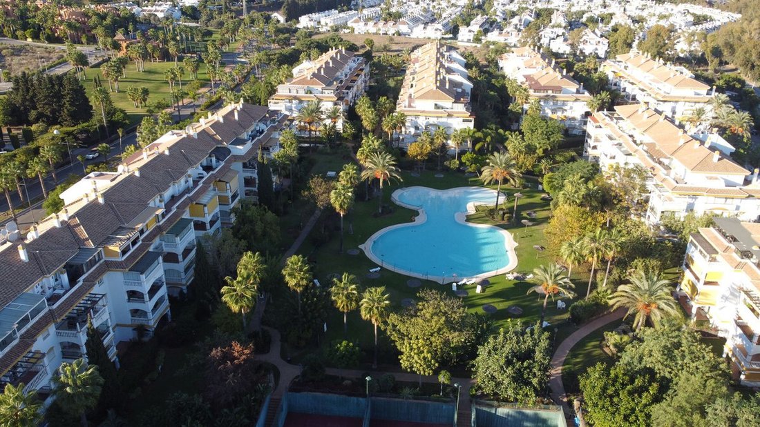 Apartamento en Nueva Andalucía, Marbella, España 2 - 16553701