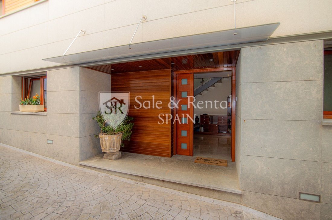 Chalet in Blanes, Catalonia, Spain 2 - 16546511