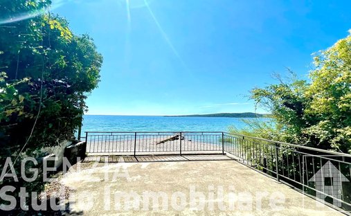 Villa in Padenghe am Gardasee, Lombardei, Italien 1