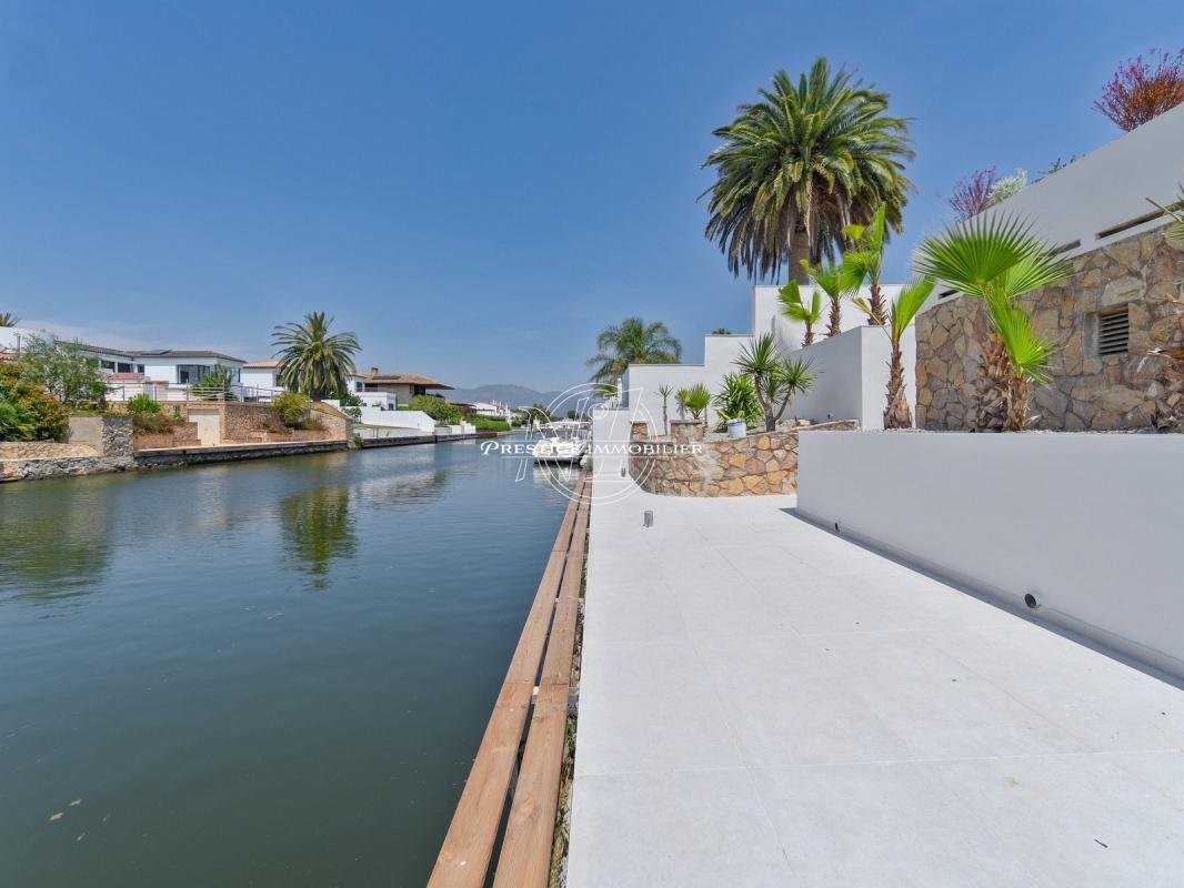 House in Empuriabrava, Catalonia, Spain 3 - 16544742