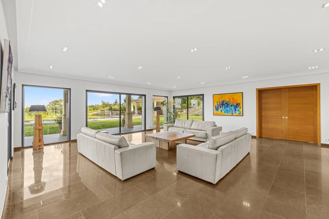 Villa in Sud, Roquefort-les-Pins, France 4 - 16554157
