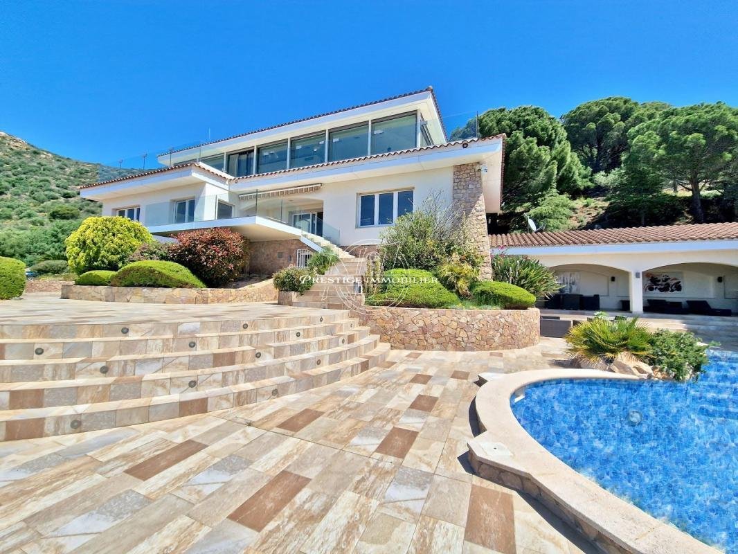 Villa in Pau, Catalonia, Spain 4 - 16544747