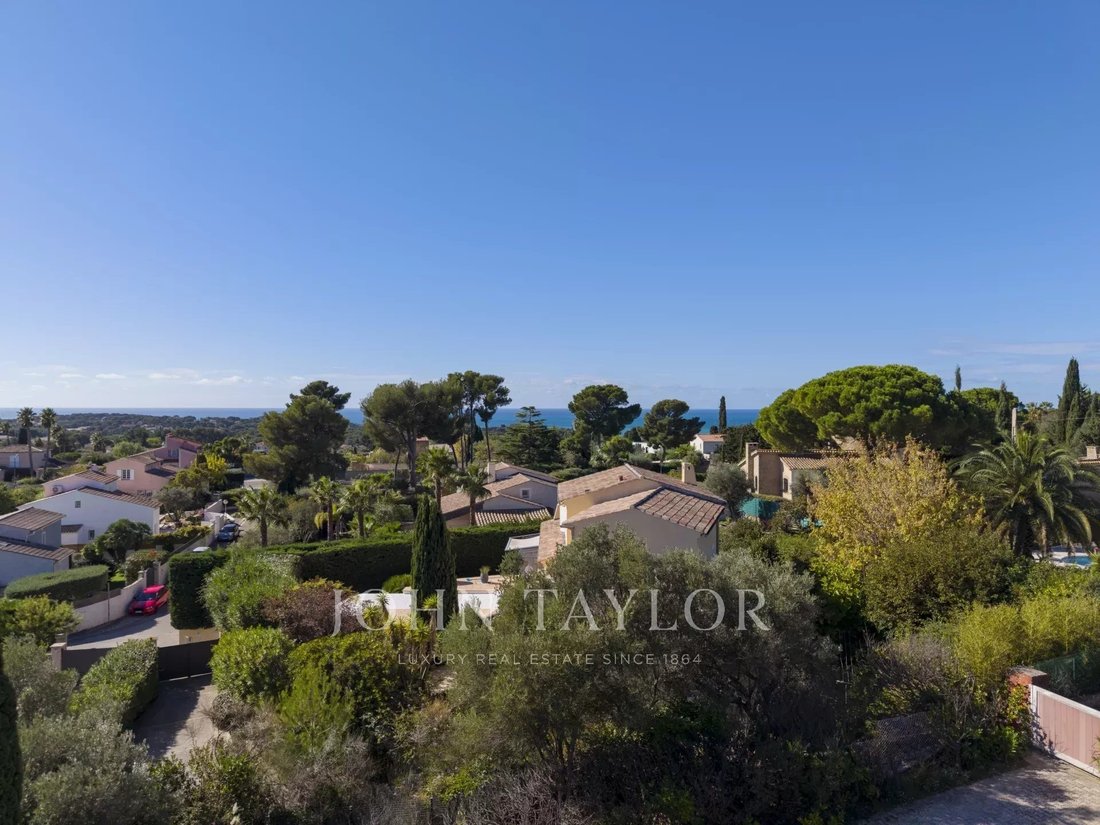 Villa in Nord, Sanary-sur-Mer, France 1 - 16545073