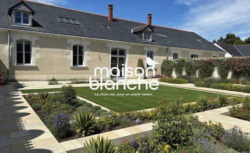Castle for Sale in Savennières, Pays de la Loire, France
