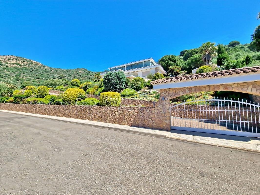 Villa in Pau, Catalonia, Spain 3 - 16544747